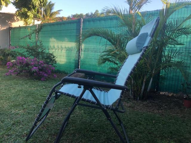 Habitation Baliache - Maison Creole Avec Jardin Privatif, Plage A 200M Deshaies Dış mekan fotoğraf